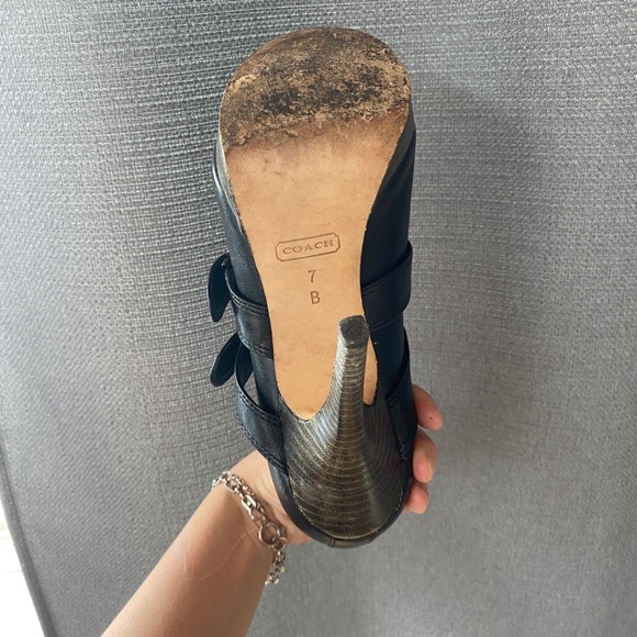 Leather coach bootie heels - Picture 3 of 4